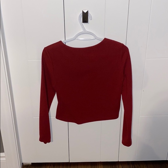 Red long sleeve crop top - Picture 4 of 4